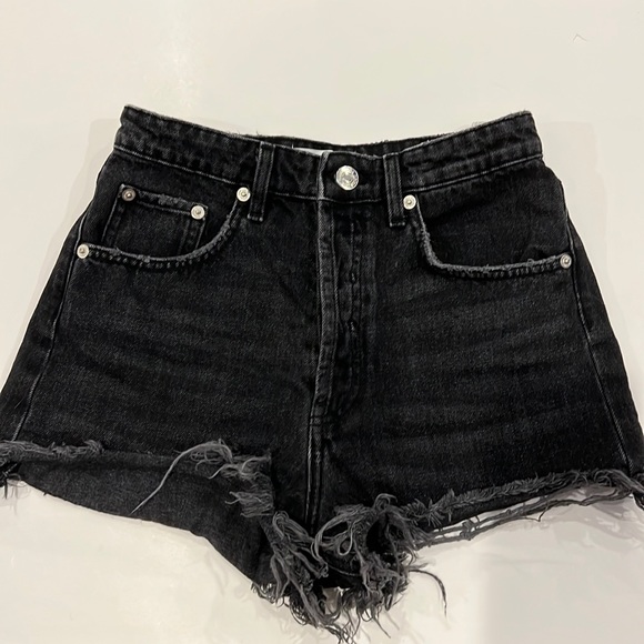 Zara Pants - Zara black high-rise jean shorts